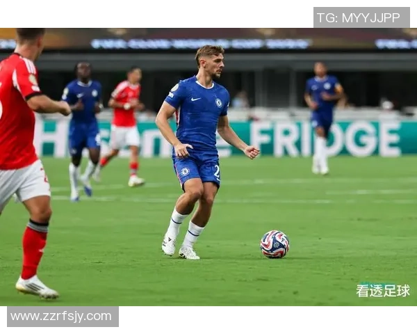 AC米兰友谊赛狂胜本菲卡6-2补时进球引发争议判罚全场沸腾