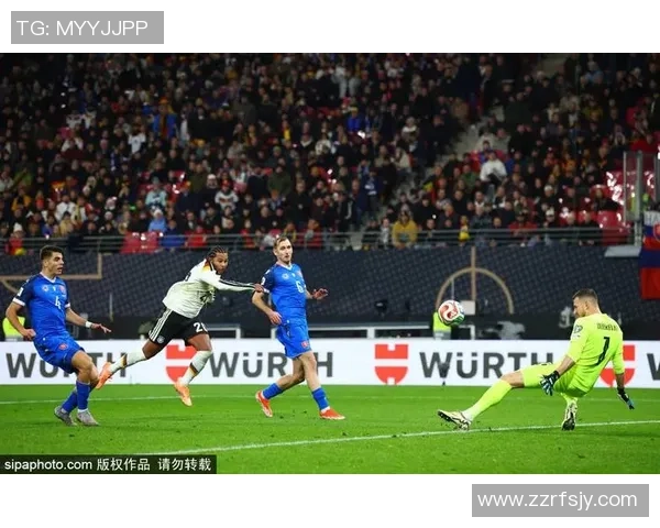 德甲惊现冷门巴萨5-1狂胜莱比锡帽子戏法引爆全场激情