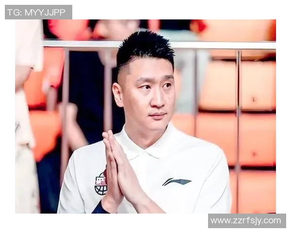 姚明精准传球助力孙悦突破防线展现篮球默契配合