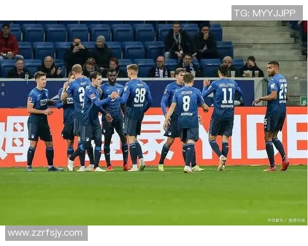 西甲激战:多特蒙德与巴黎圣日耳曼战成平局神扑瞬间引发热议与转会传闻 西甲激战:多特蒙德与巴黎圣日耳曼战成平局神扑瞬间引发热议与转会传闻