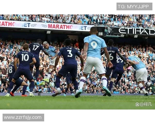 世界杯决赛切尔西与曼城激战成和点球大战引发全场热烈反响