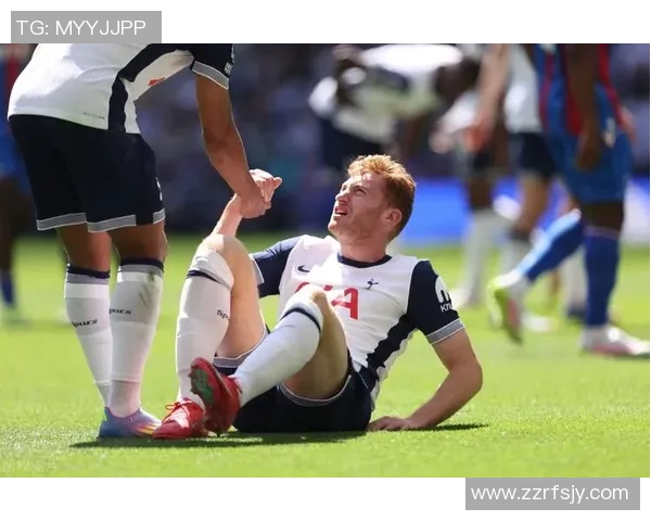 欧联杯激战巴萨与曼联互交白卷帽子戏法瞬间点燃全场激情解析