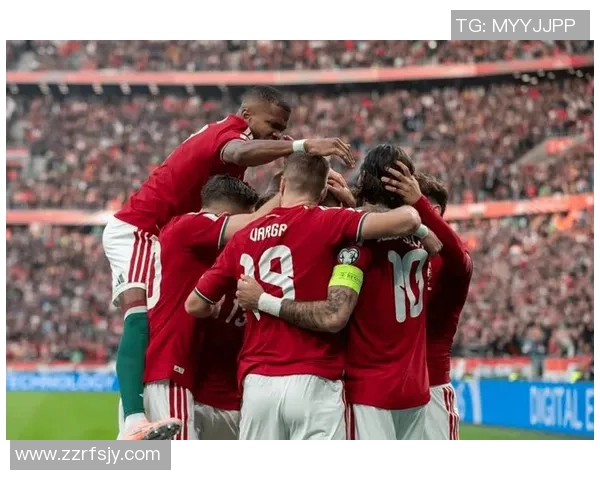 世界杯精彩瞬间：里昂逆转莱比锡补时绝杀引爆全场激情