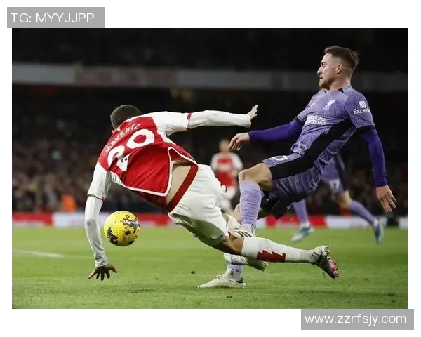 曼联在友谊赛中逆转利物浦点球大战精彩瞬间引发全场热烈反响