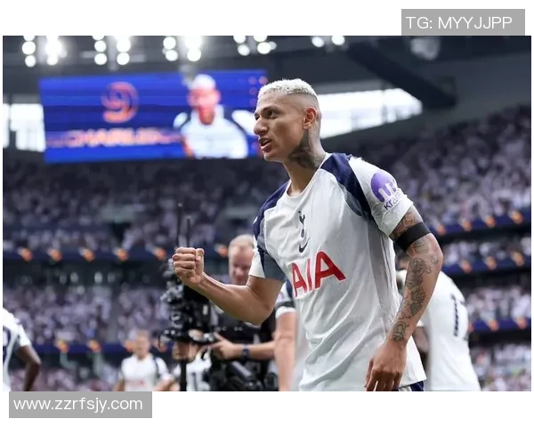 欧冠激战曼城大胜波尔图红牌争议引发全场热议